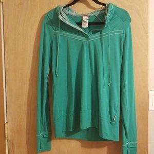 Lightweight northface pullover